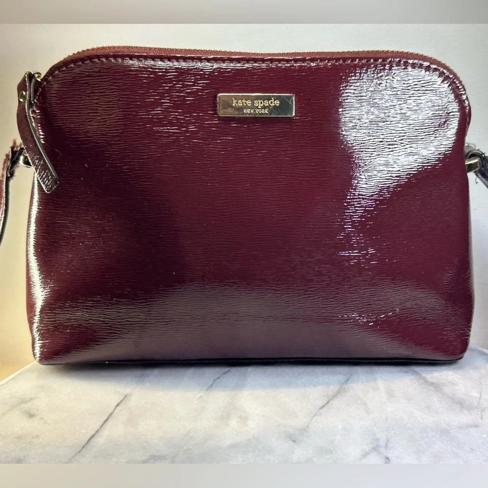 kate spade Burgundy Saffiano Patent Leather Crossbody and Shoulder Bag ♠️